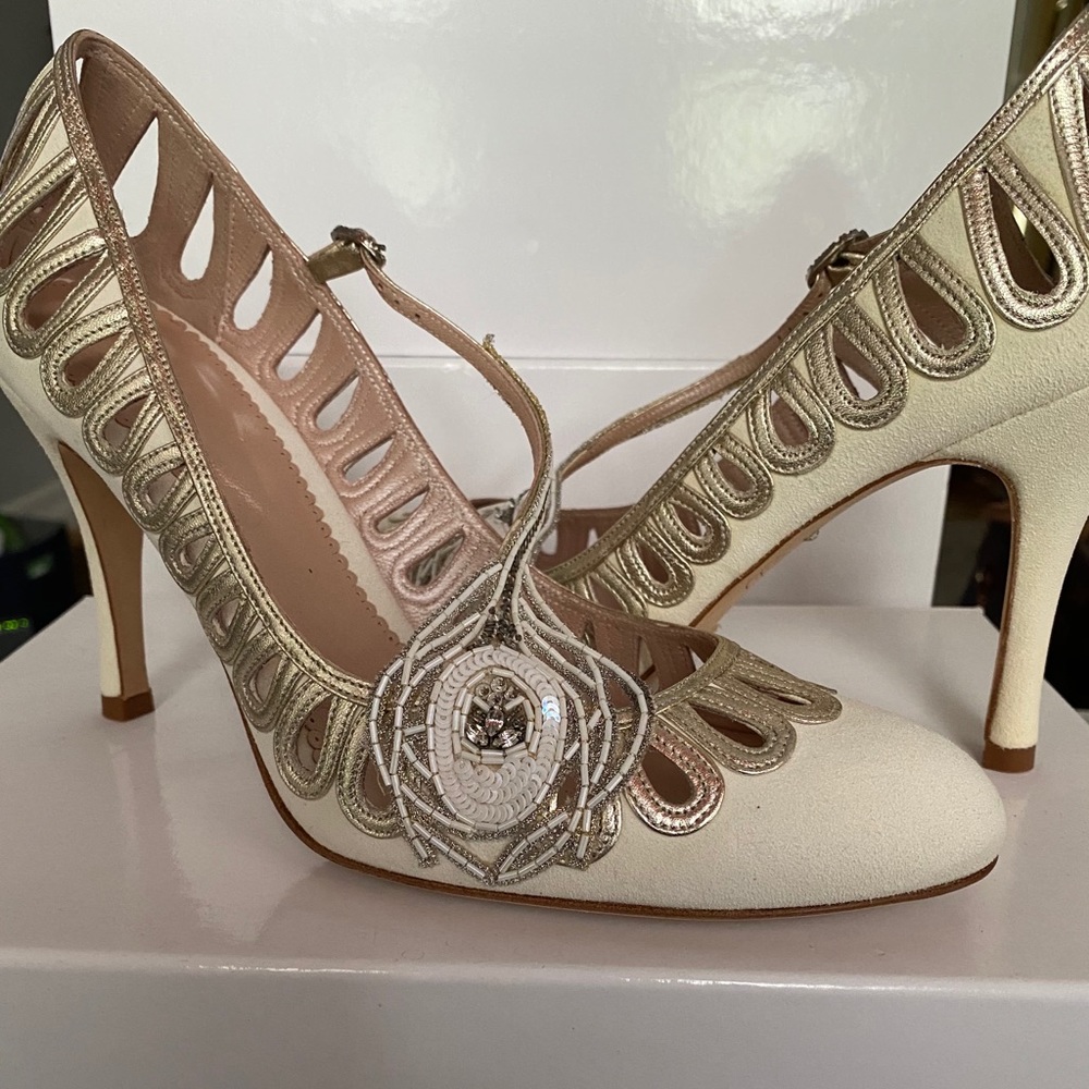 Beautiful shoe by bridal shoe designer Emmy London